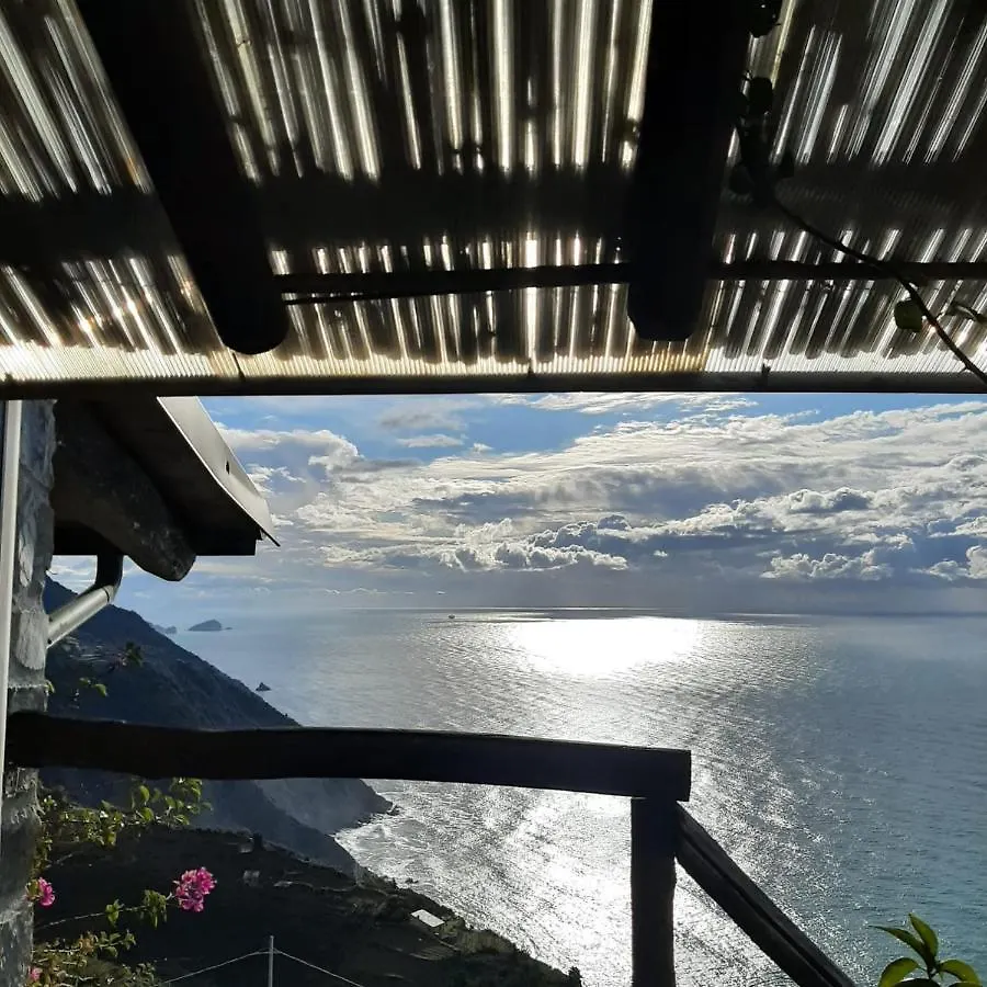 Refuge Uwabio Organic Vineyard Cinqueterre Villa Riomaggiore